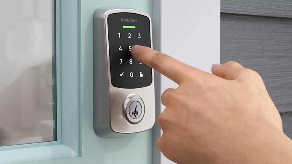 what is a smart lock