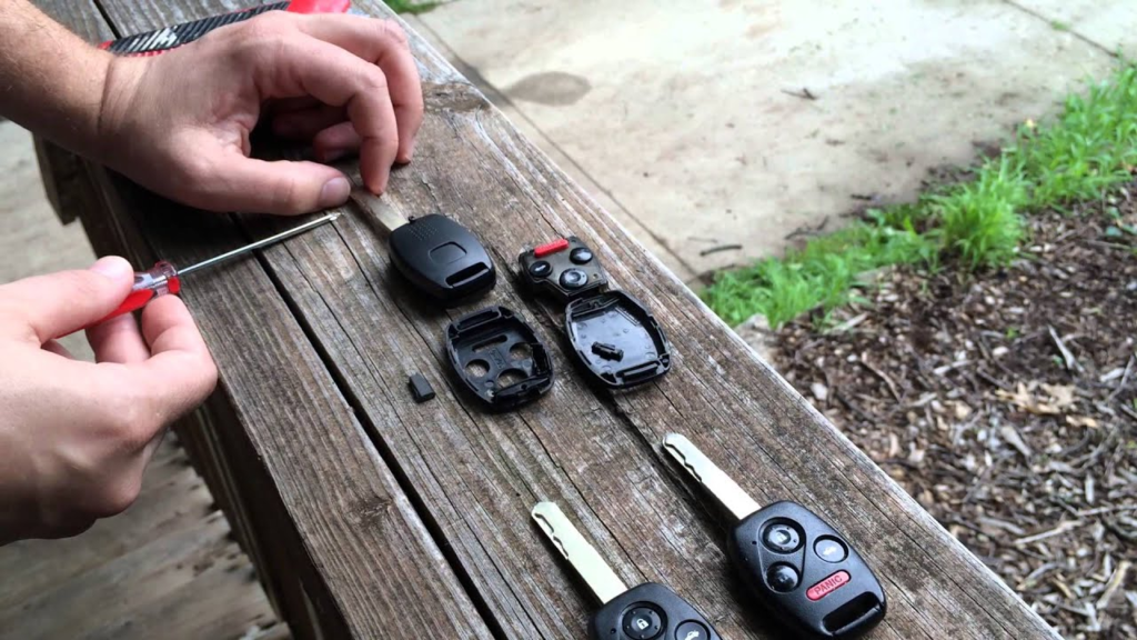 how to get a replacement car key without the original